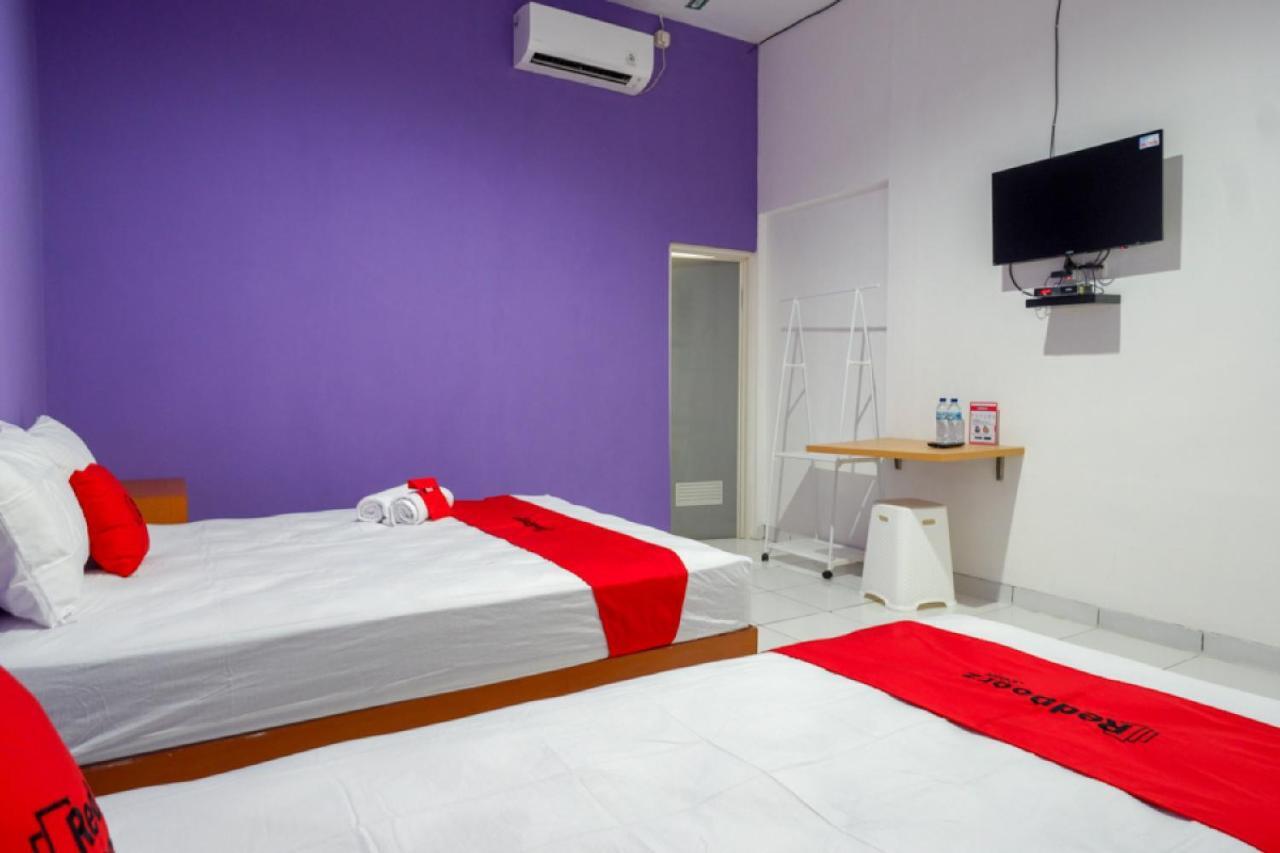 Hotel Reddoorz Near Alun Alun Kaliwungu Kendal Brangsong Exterior foto